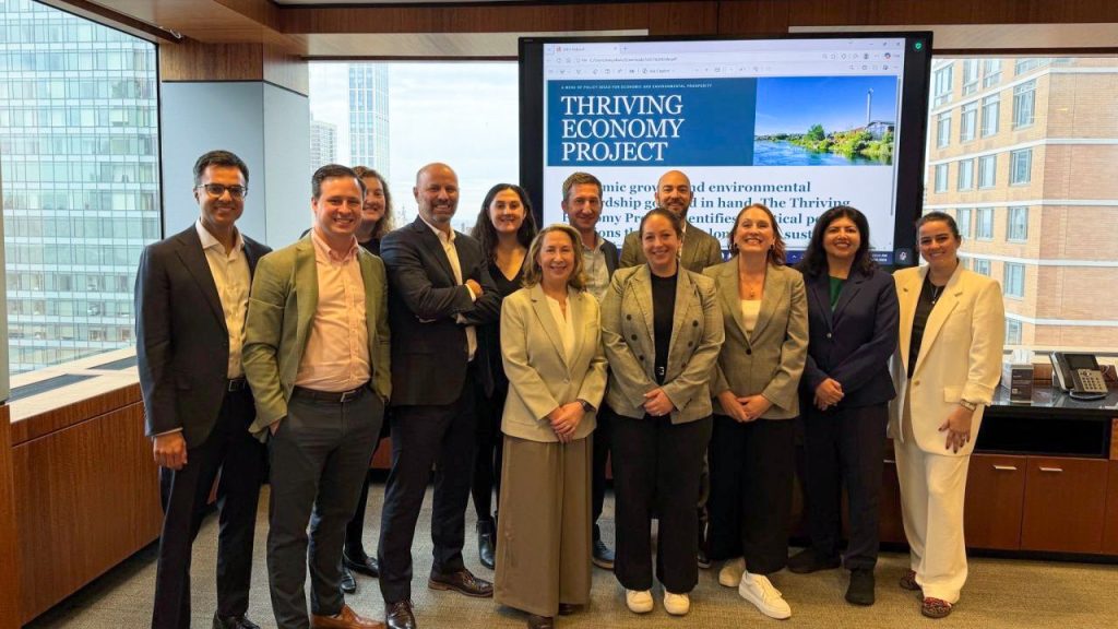The Thriving Economy Project authors convene at Climate Week NYC.